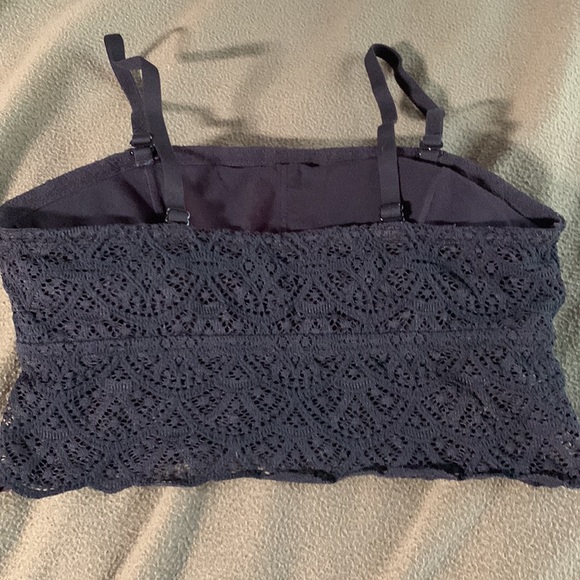 Calme black, lace bralette.  Adjustable straps.  Size Medium. - Picture 3 of 5